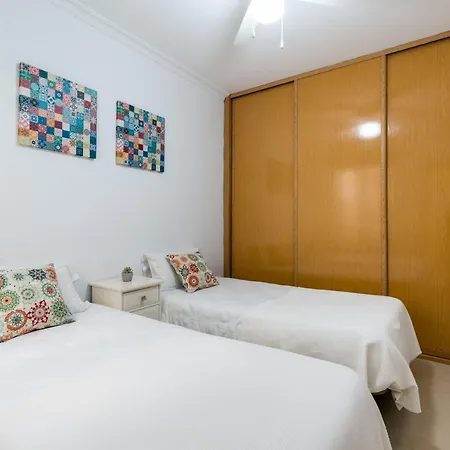 Apartamento Holi-rent Salado Sevilla